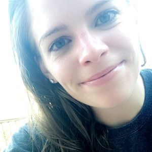 Meet your Posher, Mona